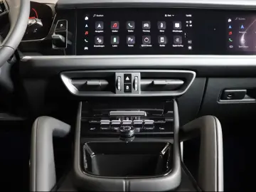 Porsche Cayenne E-Hybrid Coupe Sport Design