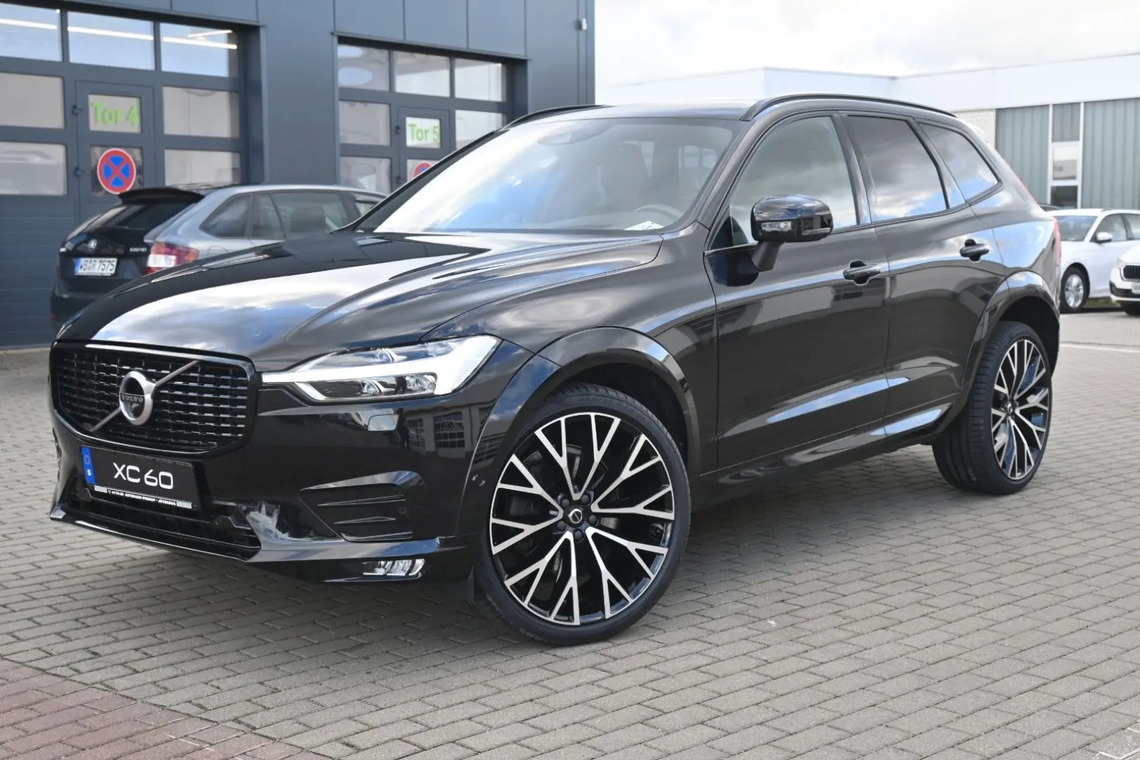 XC60 B5 D AWD R-Design 360  HuD LUFT ACC AHK