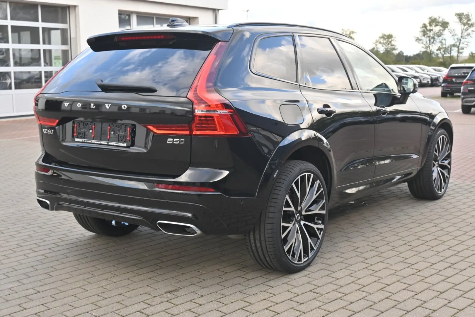 XC60 B5 D AWD R-Design 360  HuD LUFT ACC AHK