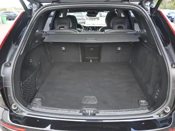 XC60 B5 D AWD R-Design 360  HuD LUFT ACC AHK