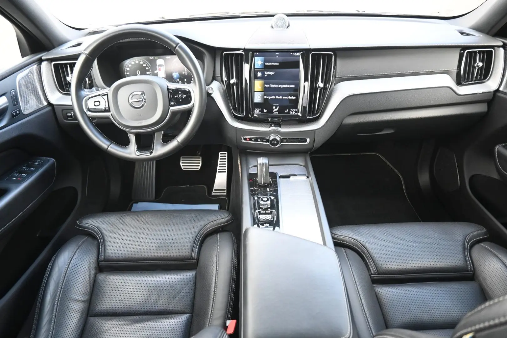 XC60 B5 D AWD R-Design 360  HuD LUFT ACC AHK