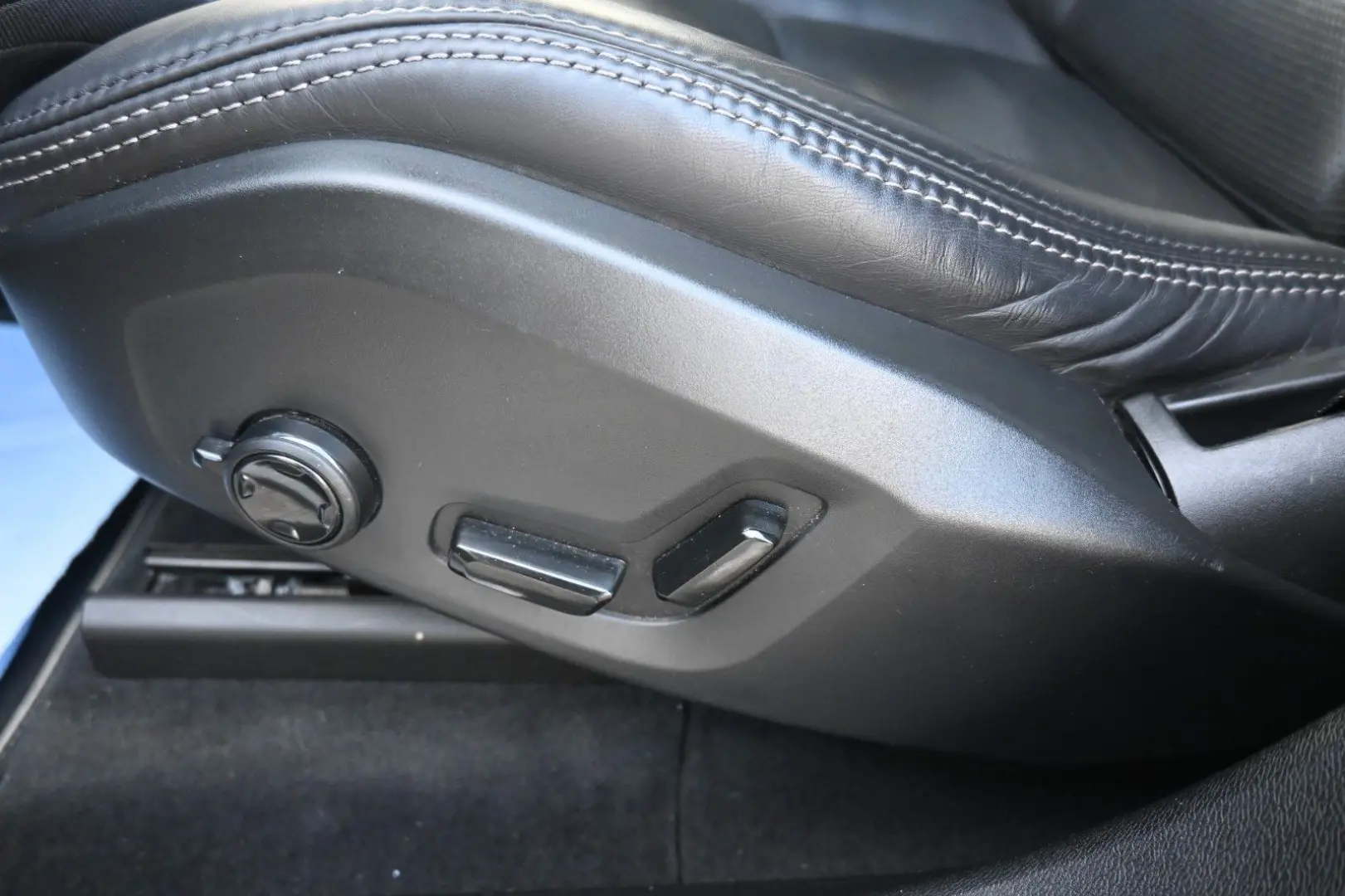 XC60 B5 D AWD R-Design 360  HuD LUFT ACC AHK