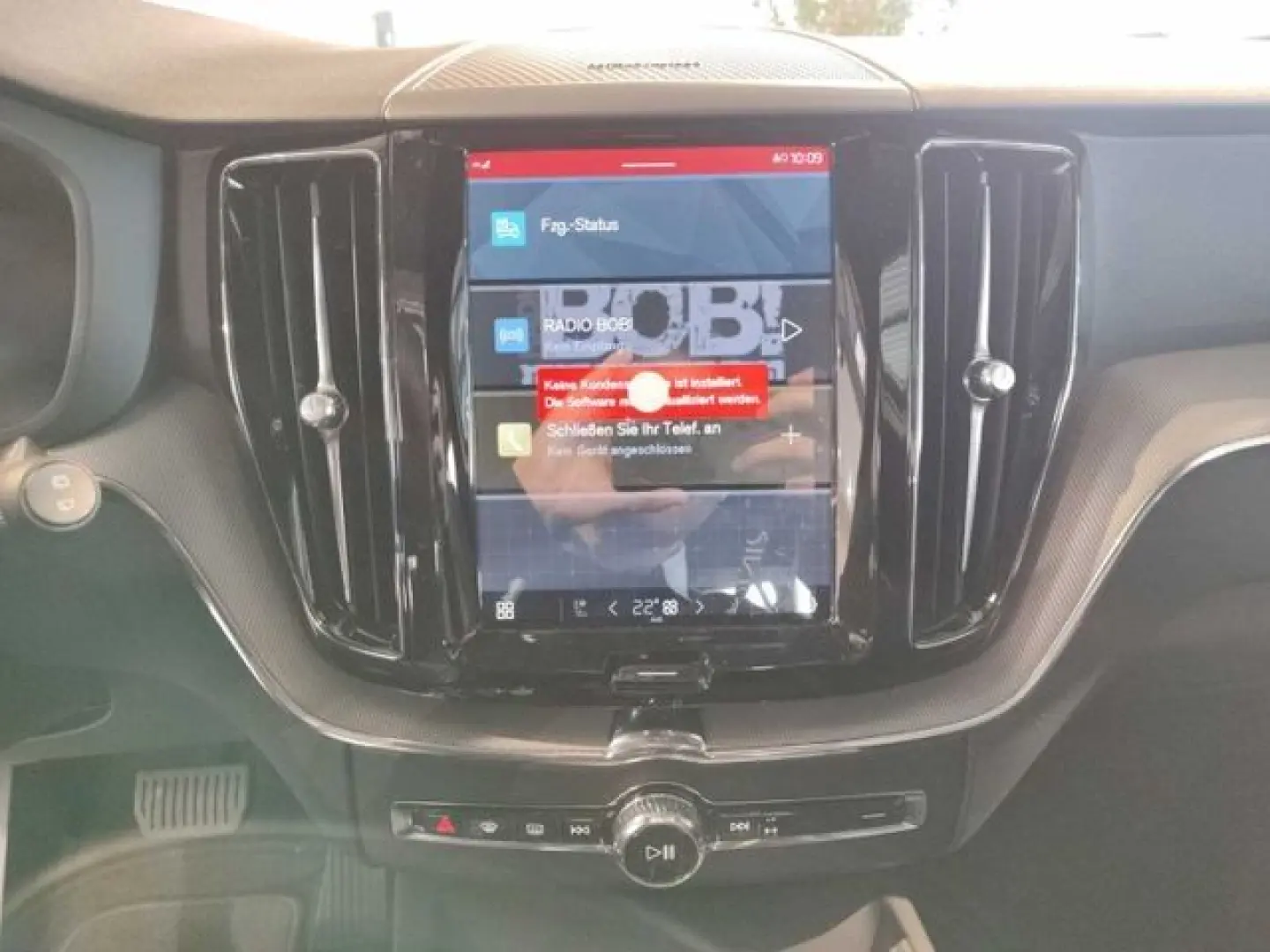 XC60 Plus Diesel  B4 AWD Mild-Hybrid  Dark Luftf