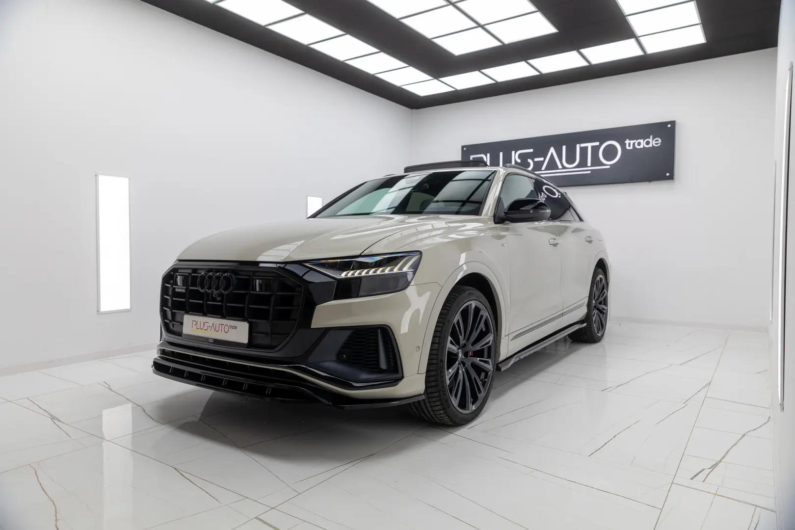 AUDI Q8 55 TFSI e STOC SIBIU