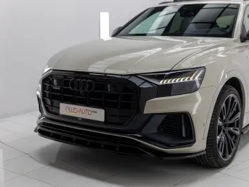 AUDI Q8 55 TFSI e STOC SIBIU