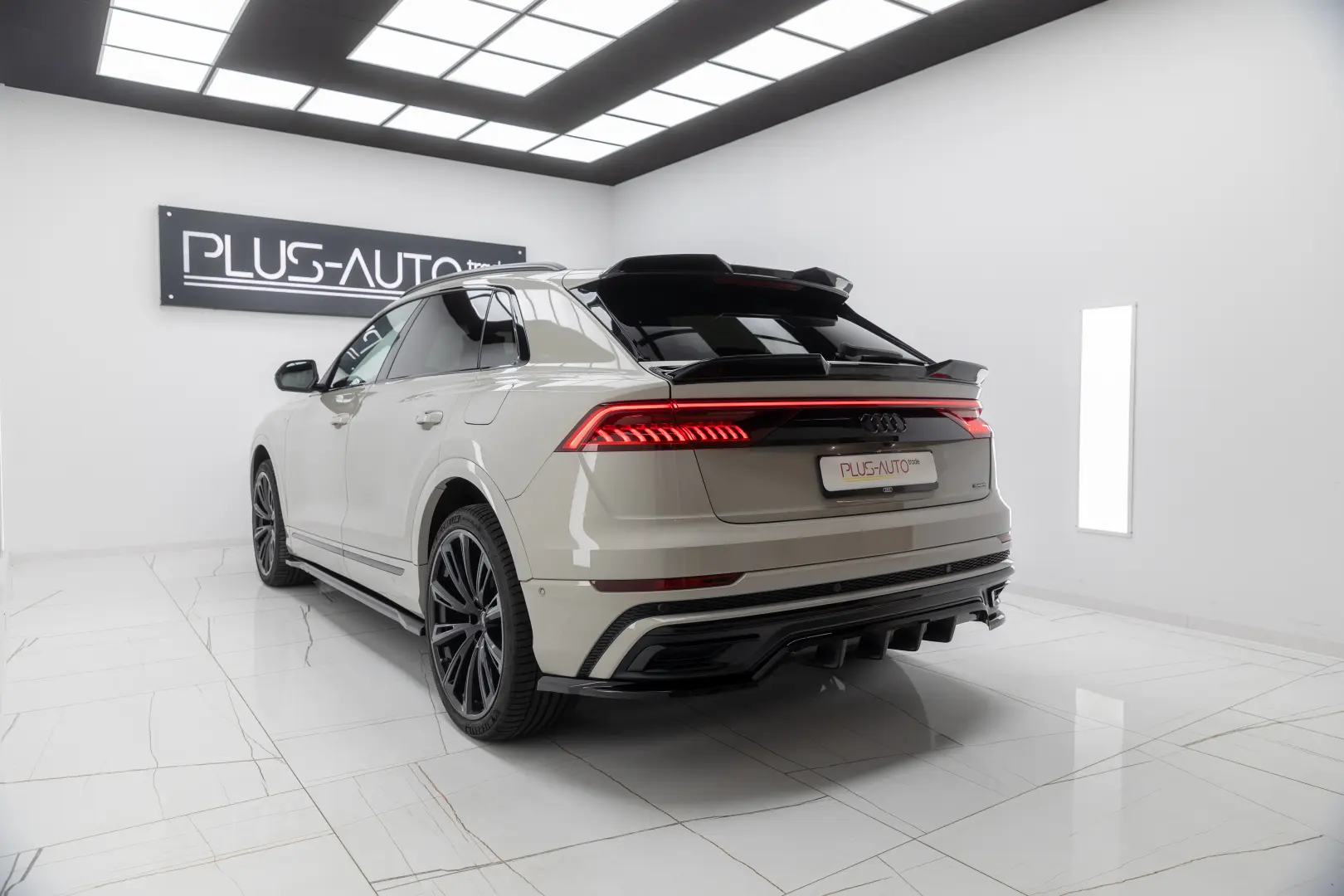 AUDI Q8 55 TFSI e STOC SIBIU