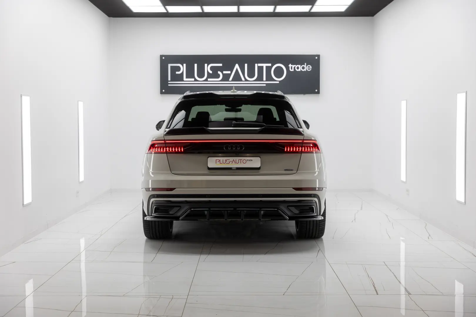 AUDI Q8 55 TFSI e STOC SIBIU