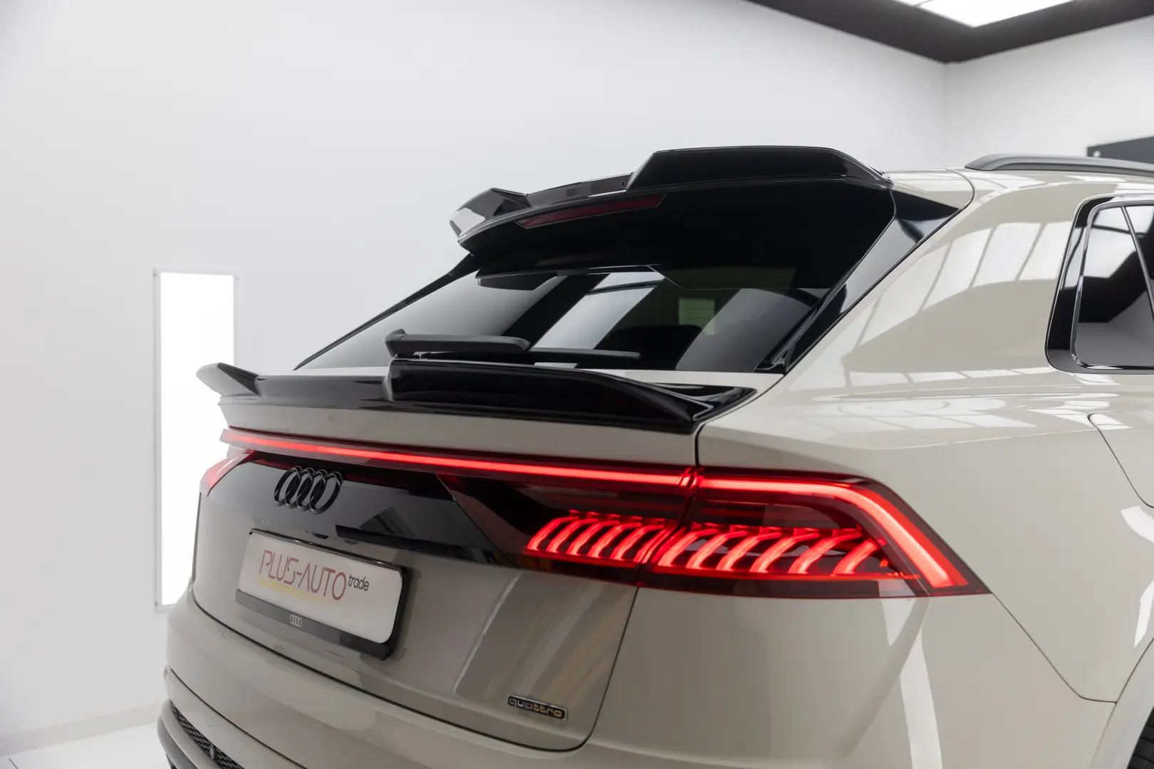 AUDI Q8 55 TFSI e STOC SIBIU