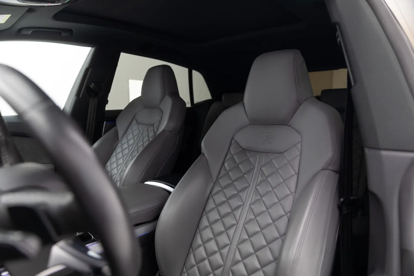 AUDI Q8 55 TFSI e STOC SIBIU
