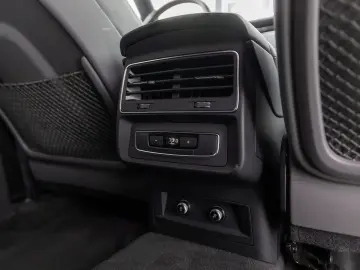 AUDI Q8 55 TFSI e STOC SIBIU