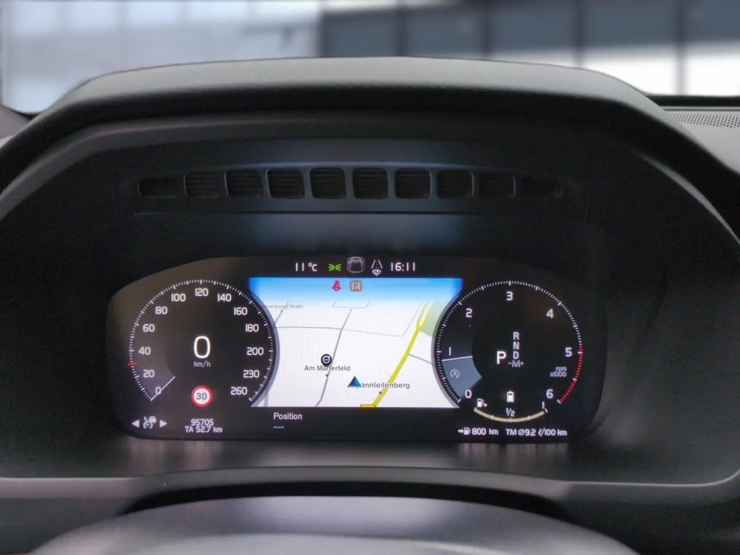 XC90 B5 (Diesel) Momentum Pro AWD Automatik Navi