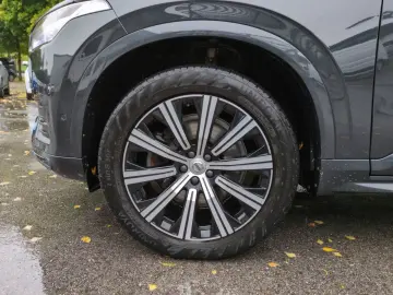 XC90 B5 (Diesel) Momentum Pro AWD Automatik Navi