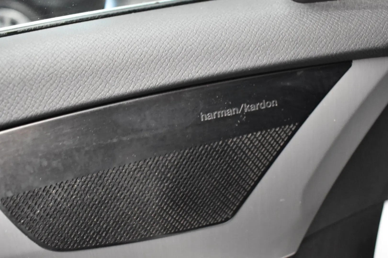 XC90 Momentum Pro AWD AHK LEDER SCHIEBEDACH LED