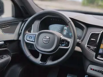 XC90 2.0 Diesel R Design AWD B5