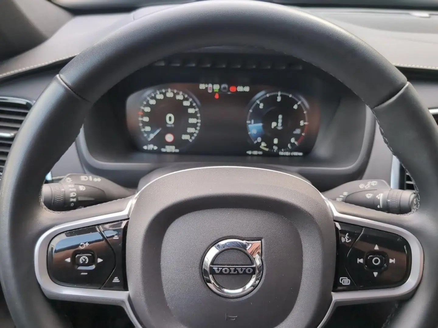 XC90 2.0 Diesel R Design AWD B5