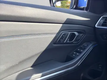 320d xDrive Limousine M Sport Allrad Komfortzuga