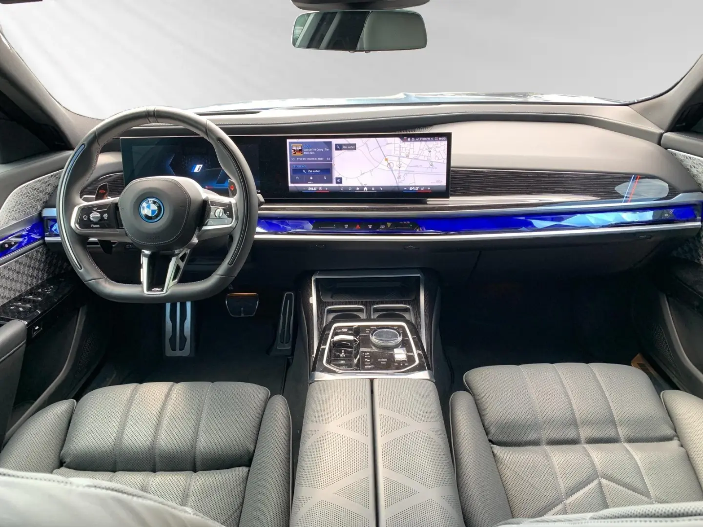 M760e xDrive SkyLounge Bowers&Wilkins Massage