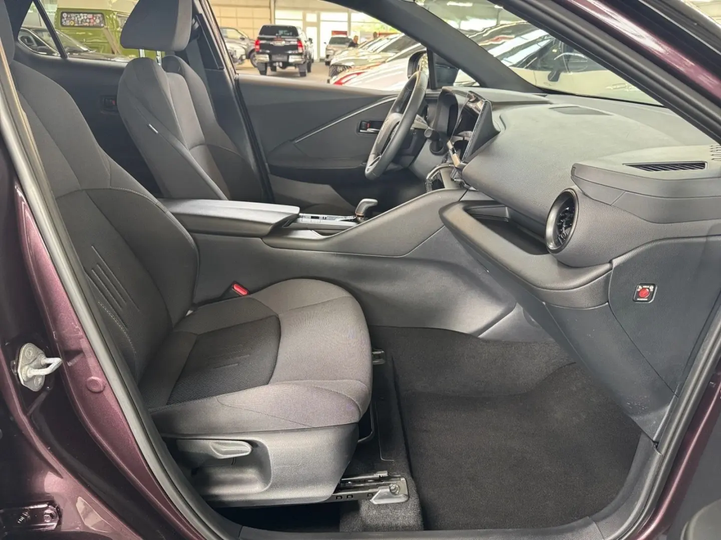 C-HR 1.8 Hybrid Team D