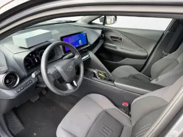 C-HR 1.8 Hybrid Team D Apple Car Play