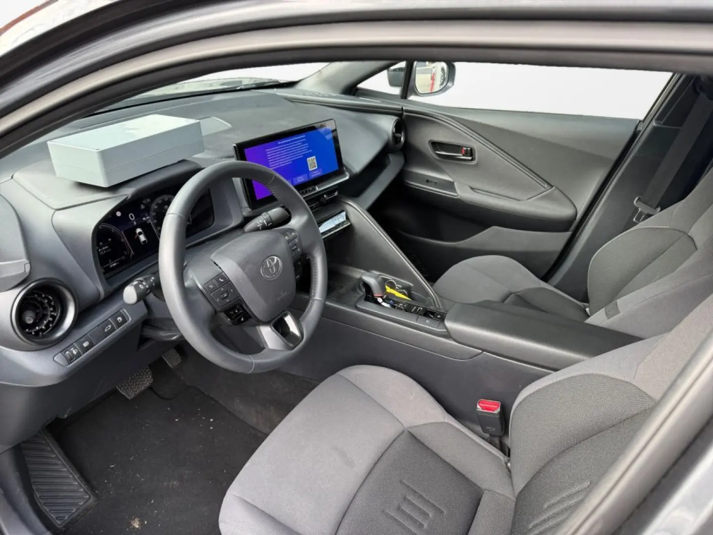 C-HR 1.8 Hybrid Team D Apple Car Play