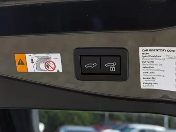 C-HR 1.8 Hybrid Team Deutschland  ALLWETTER NAVI