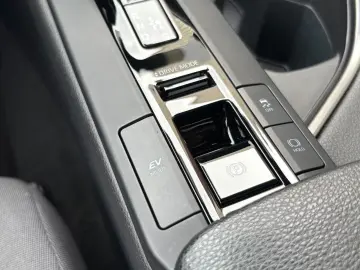 C-HR 1.8 Hybrid KAMERA ACC APPLE CARPLAY