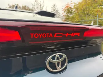 C-HR 1.8 Hybrid KAMERA ACC APPLE CARPLAY