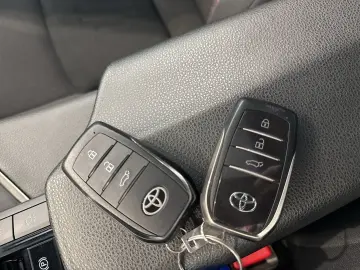 C-HR 1.8 Hybrid Team Deutschland Kam. LED Navi