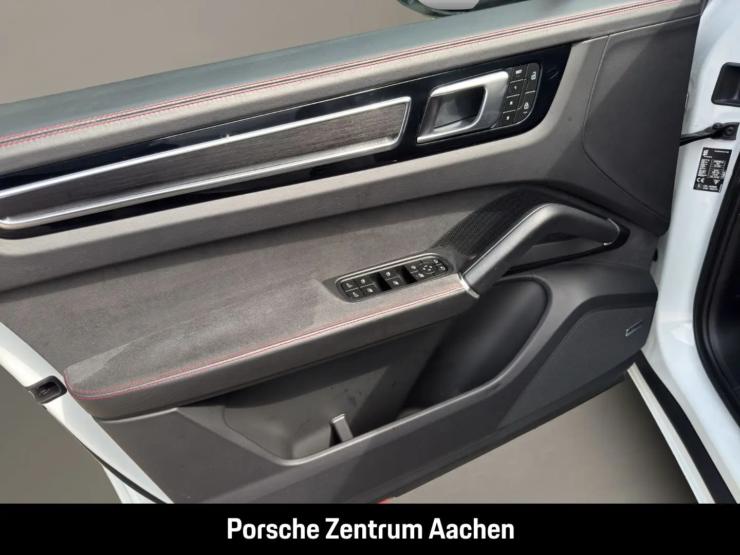 Cayenne GTS Head-Up Display LED-Matrix BOSE