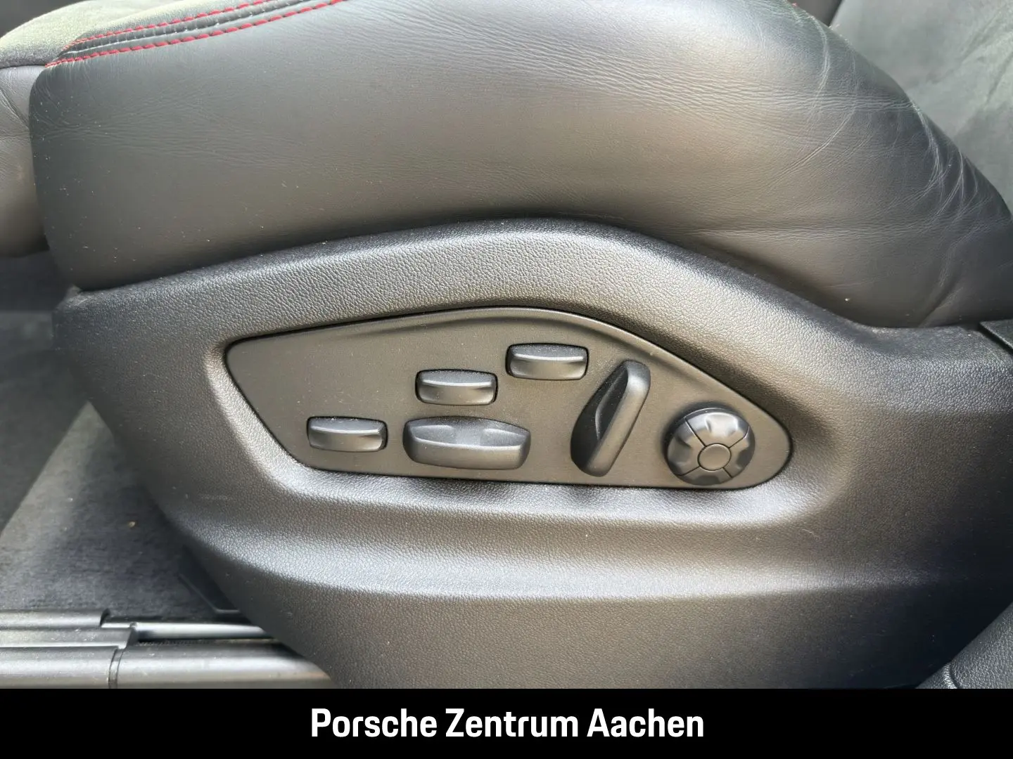Cayenne GTS Head-Up Display LED-Matrix BOSE
