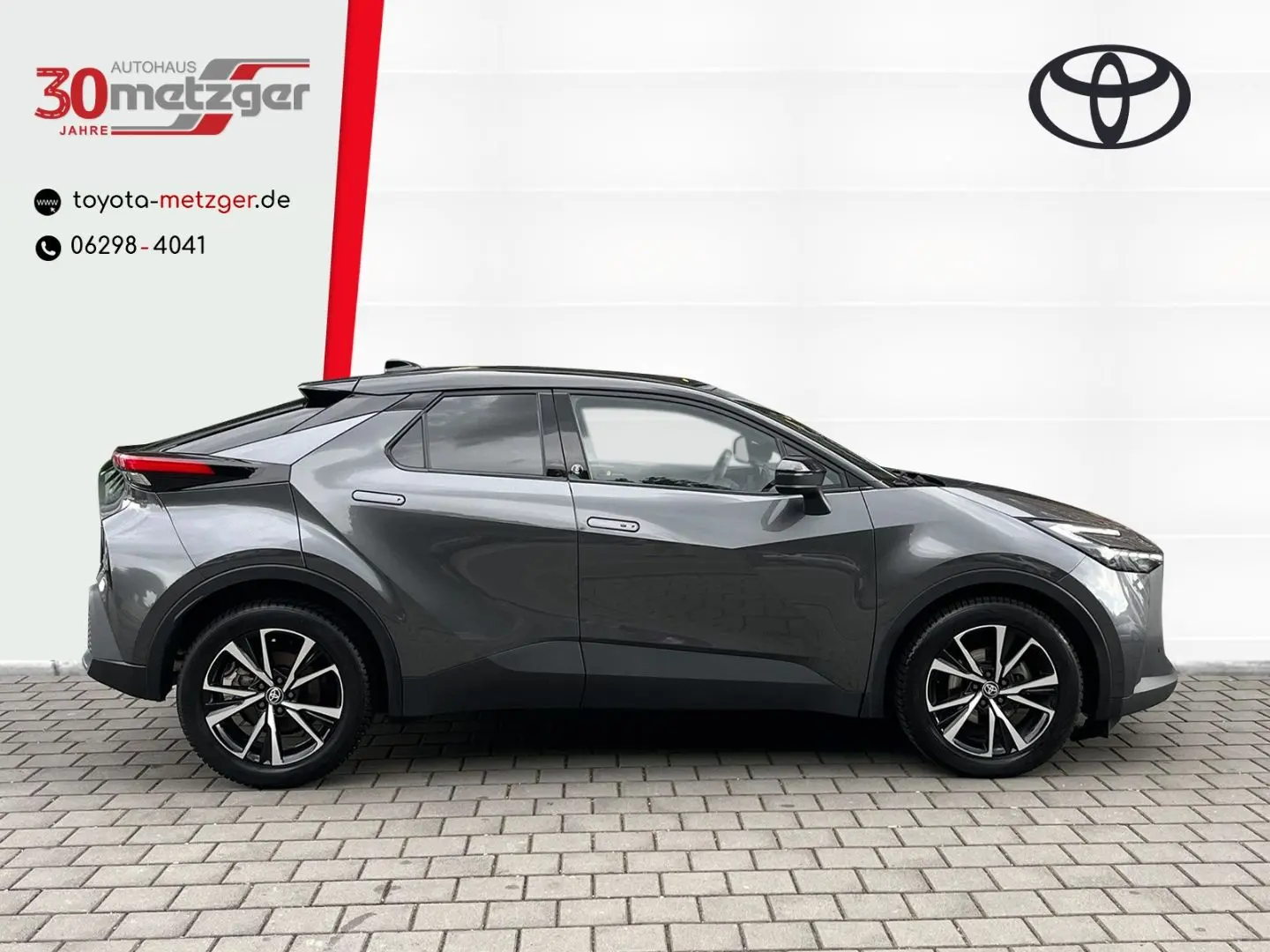 C-HR Hybrid Team D  Smartphone-Integration  Kame