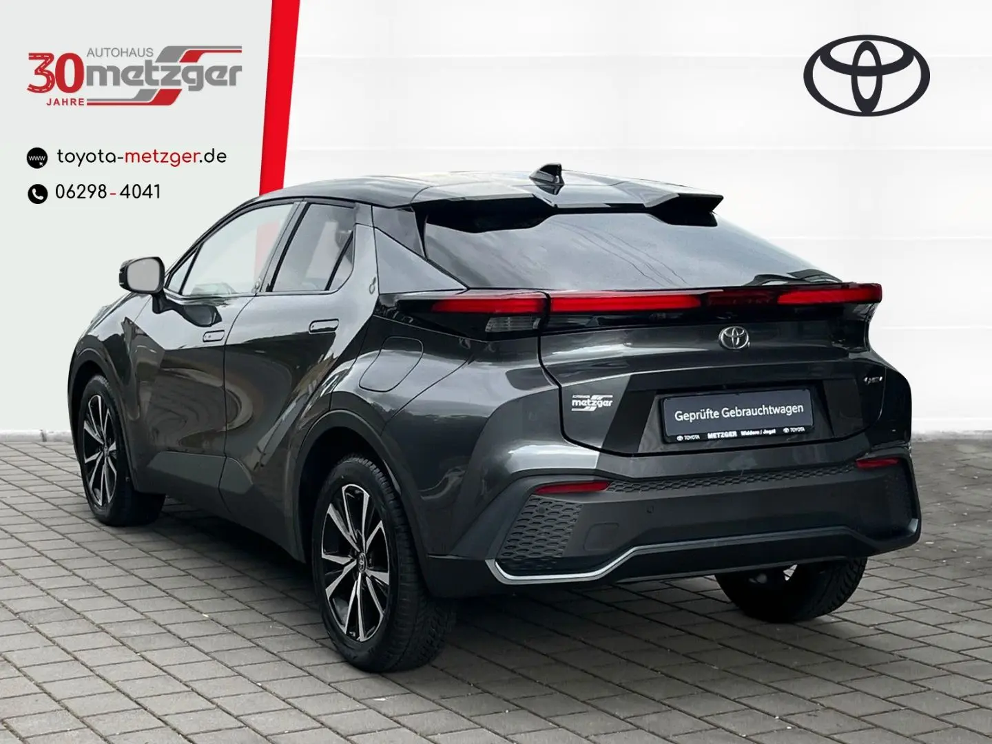 C-HR Hybrid Team D  Smartphone-Integration  Kame