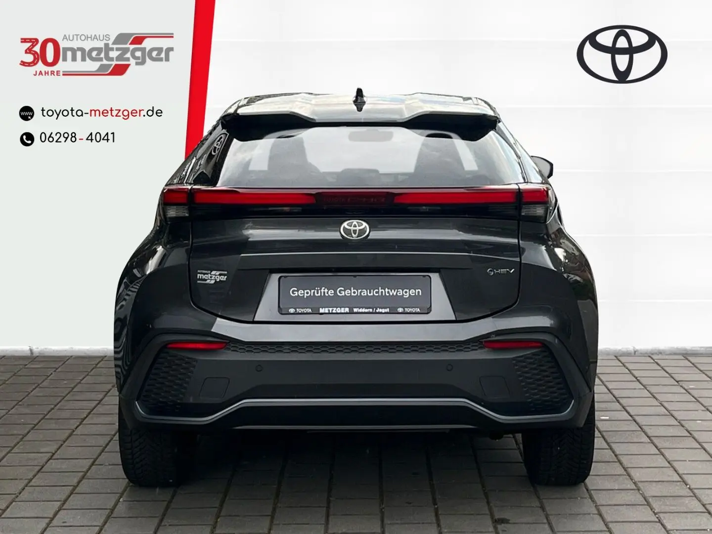 C-HR Hybrid Team D  Smartphone-Integration  Kame
