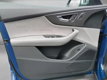 SQ8 SUV TFSI quattro tiptronic AHK HUD LASER B&O