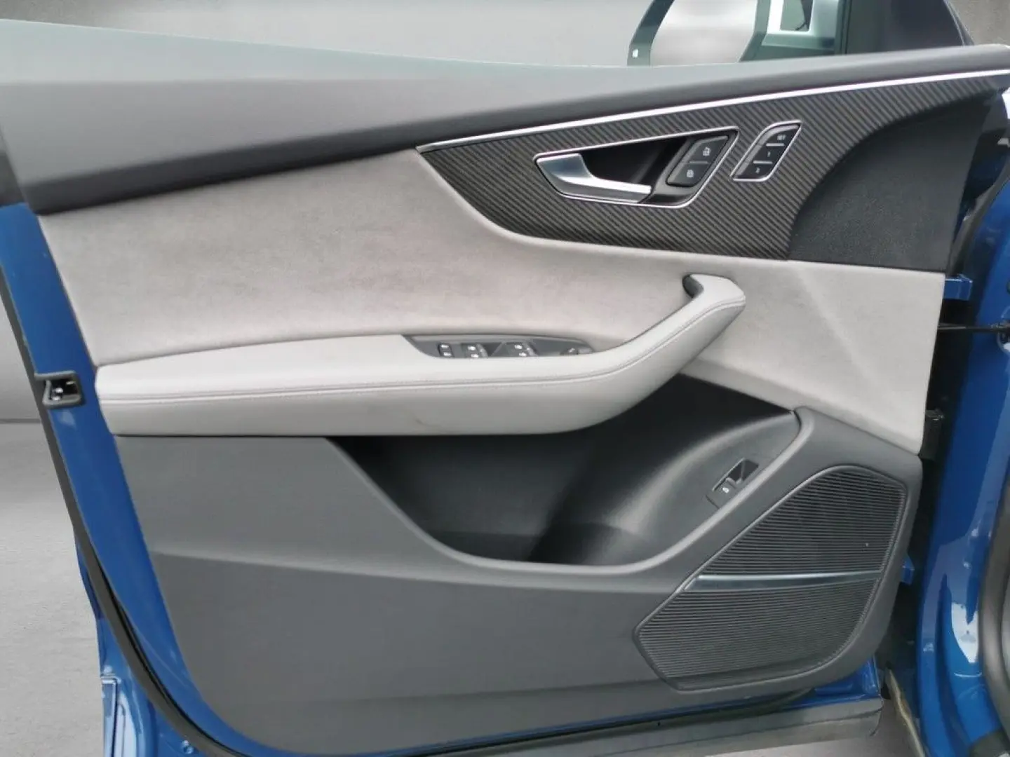 SQ8 SUV TFSI quattro tiptronic AHK HUD LASER B&O