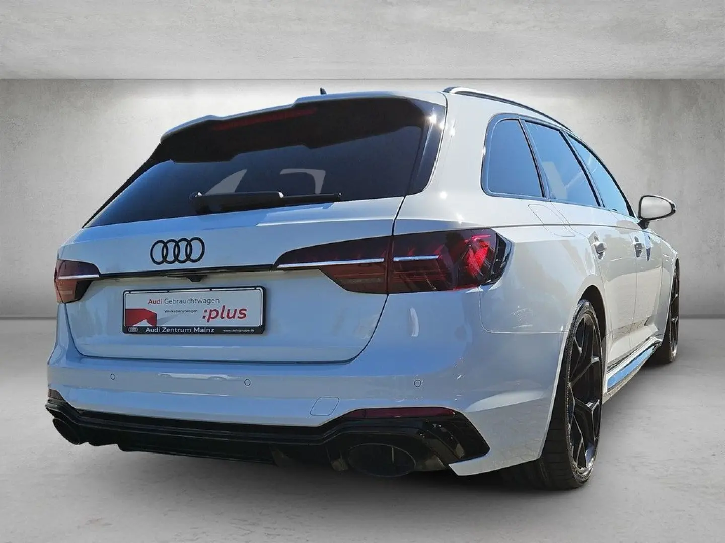 RS 4 Avant TFSI quattro tiptronic  HUD PANO