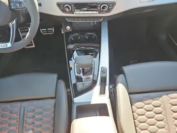 RS 4 Avant TFSI quattro tiptronic  HUD PANO