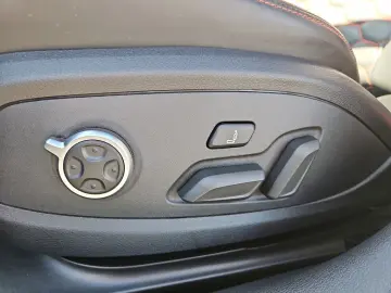 RS 4 Avant TFSI quattro tiptronic  HUD PANO