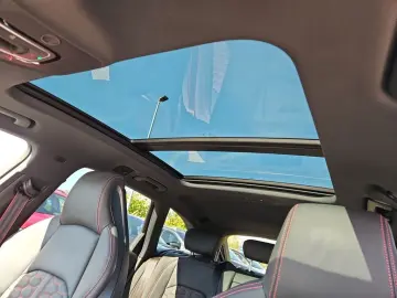 RS 4 Avant TFSI quattro tiptronic  HUD PANO