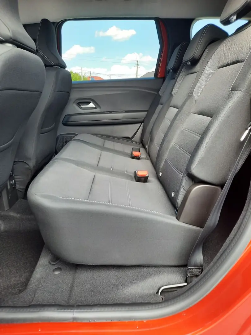 DACIA JOGGER 1.6 Hybrid 140HP EXPRESSION 7 locuri