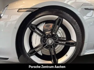 Taycan Turbo Burmester LED-Matrix Panoramadach