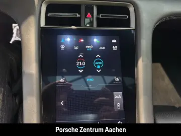 Taycan Turbo Burmester LED-Matrix Panoramadach
