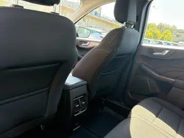 Ford Kuga 2.0 EcoBlue A8 AWD Titanium