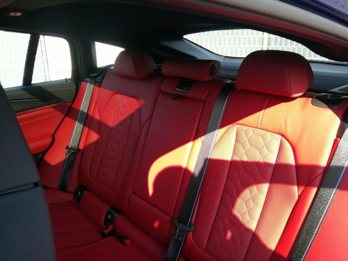 X4 M Comp.HUD El.Pano eSitze Navi  Harman Kardon