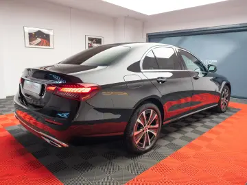 Mercedes Benz E 300e