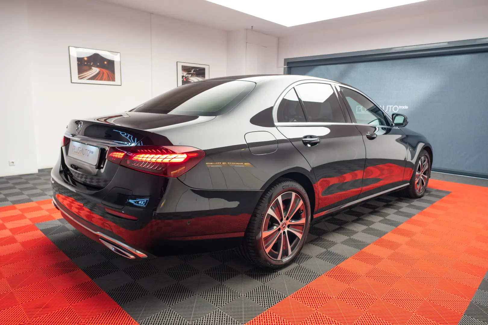 Mercedes Benz E 300e