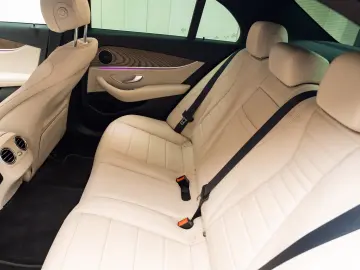 Mercedes Benz E 300e