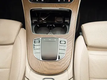 Mercedes Benz E 300e