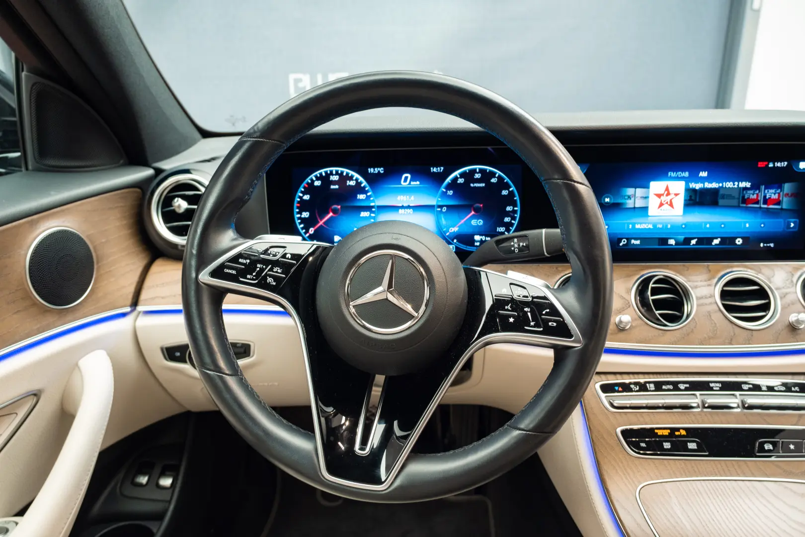 Mercedes Benz E 300e