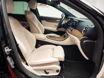 Mercedes Benz E 300e